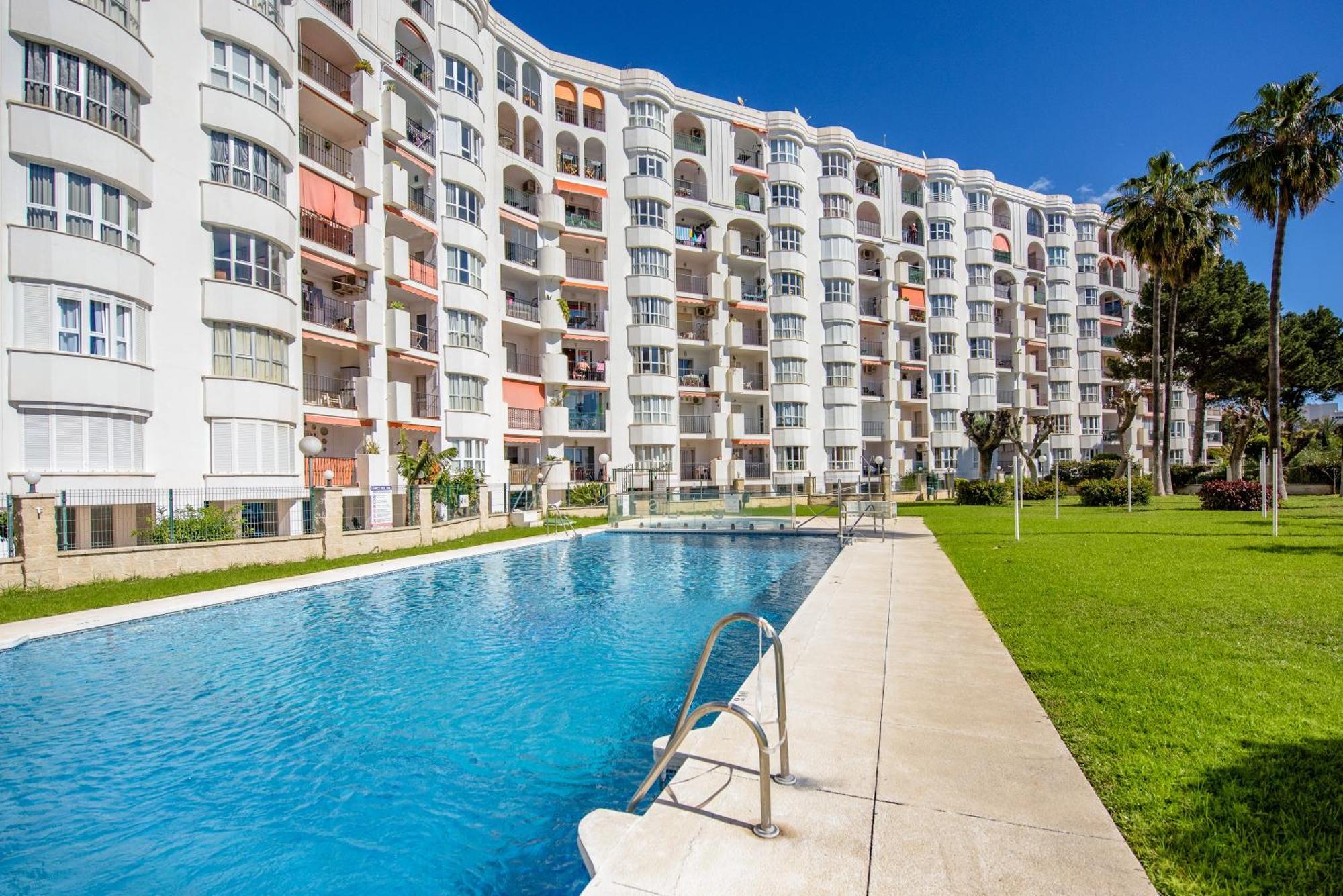 Spacious Apartment With Sea Views Fuengirola Zewnętrze zdjęcie